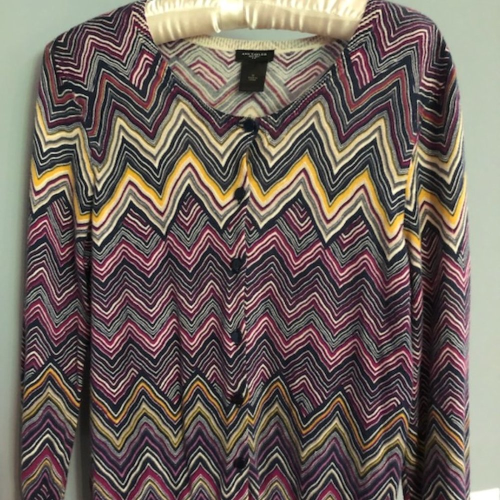 Ann Taylor 3/4 sleeve cardigan sweater, size M